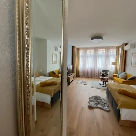 Lovag8 Apartment